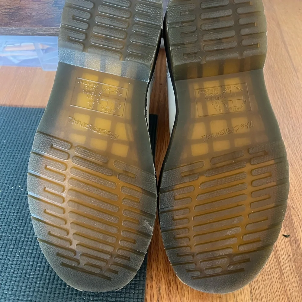 Dr. Martens White Chelsea Boots - Picture 4 of 5